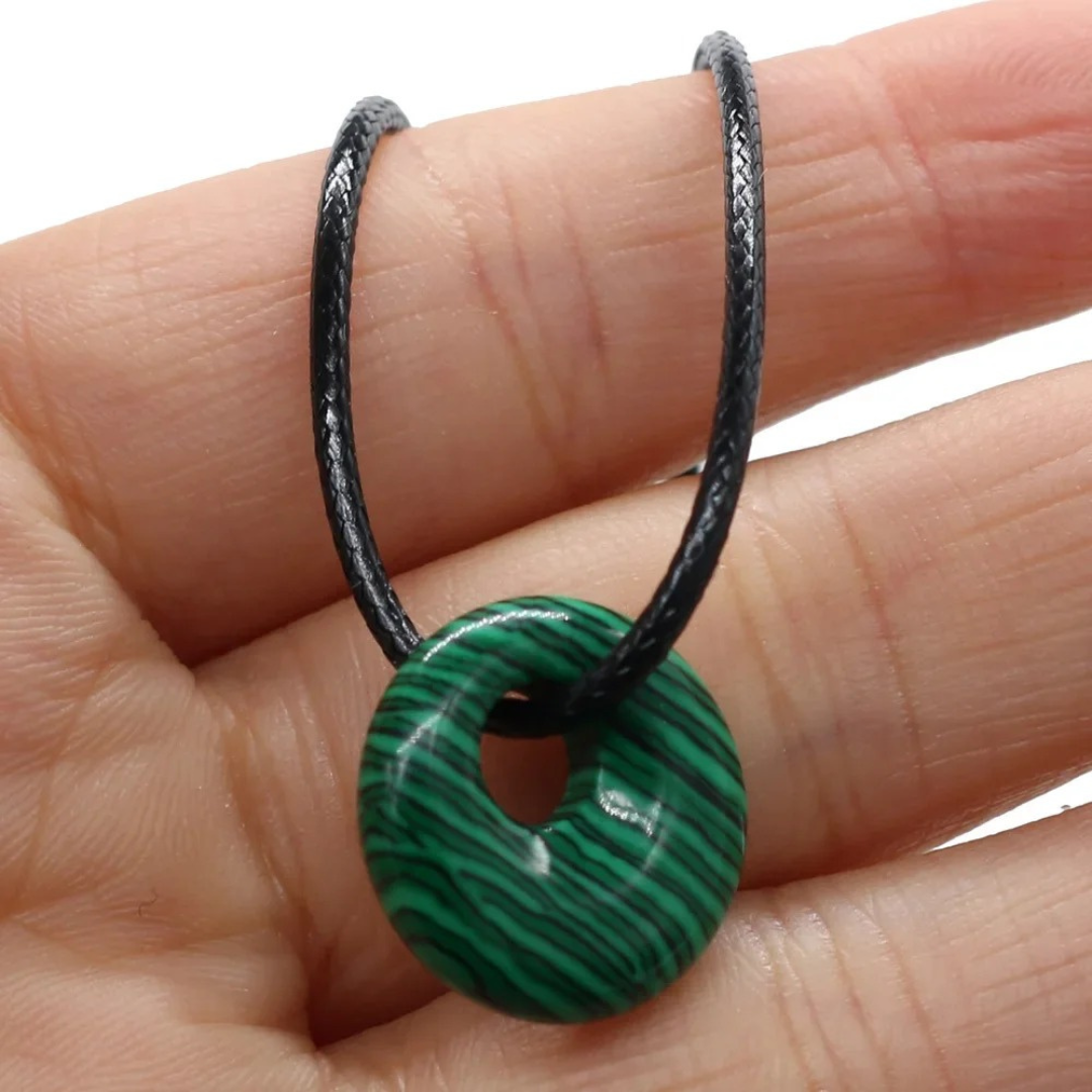 Minimalist Malachite Necklace